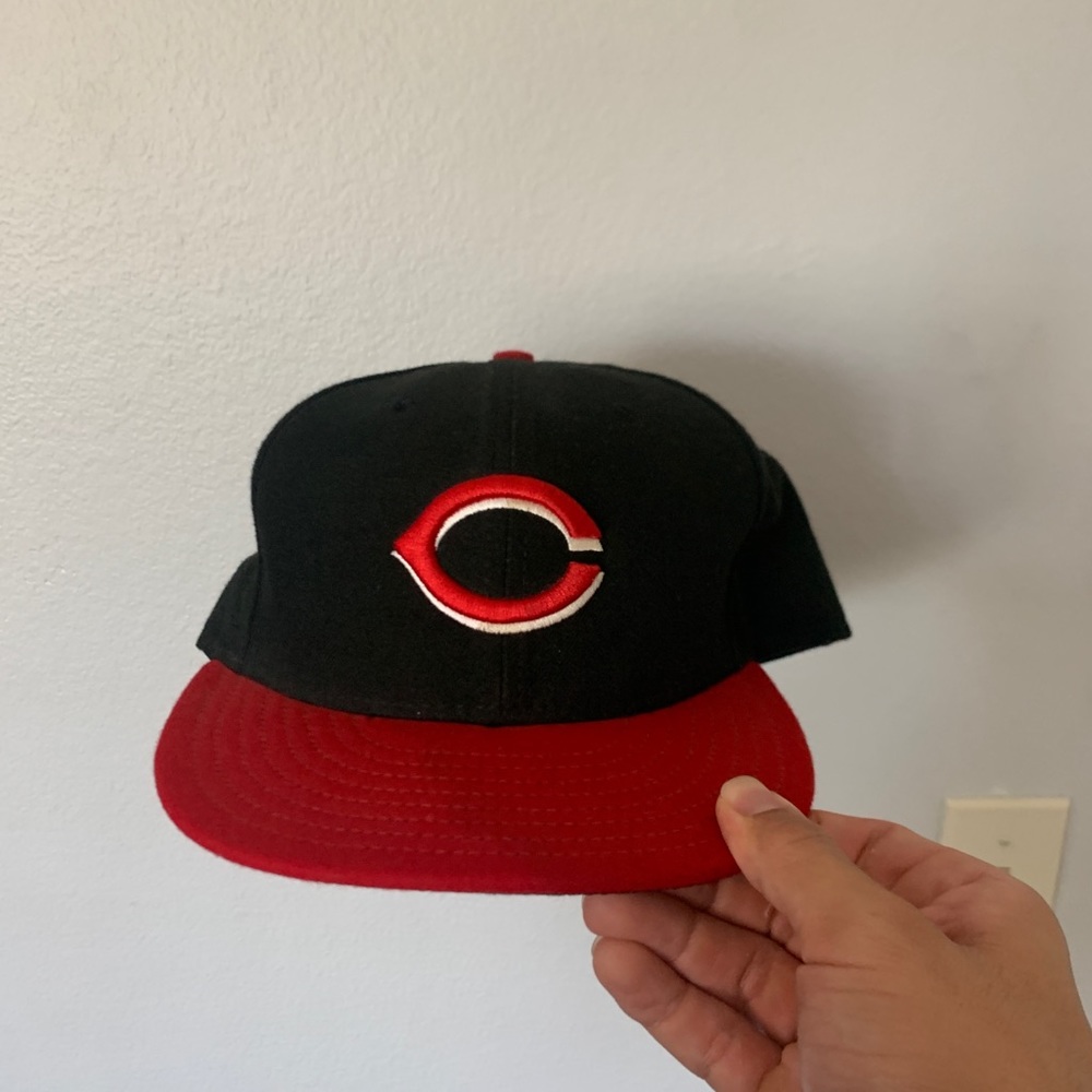 Cincinnati reds fitted cap